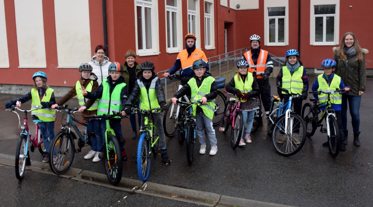 Hergenrather Schülerinnen und Schüler bestehen Verkehrssicherheitstest