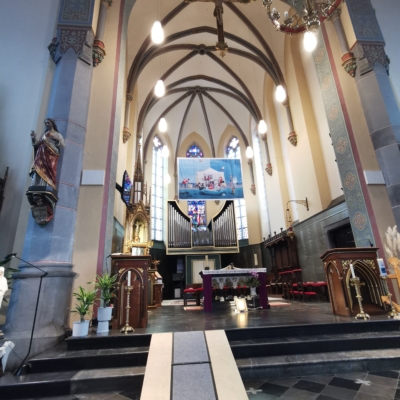 Verbesserte Mobilität für Rollstuhlfahrer in der Pfarrkirche Mariä Himmelfahrt