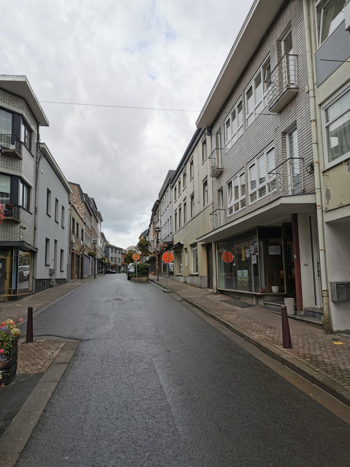Balkongeländer-Lieferung: Kirchstraße am Donnerstag gesperrt