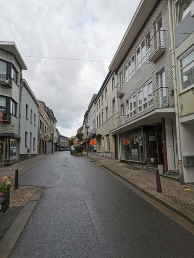 Balkongeländer-Lieferung: Kirchstraße am Donnerstag gesperrt