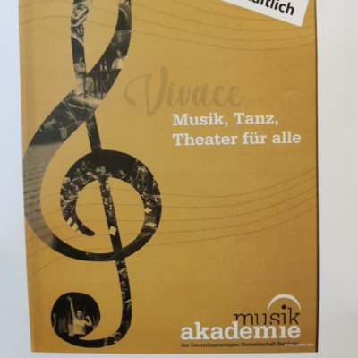 Geschichtsbuch der Musikakademie im Gemeindehaus erhältlich