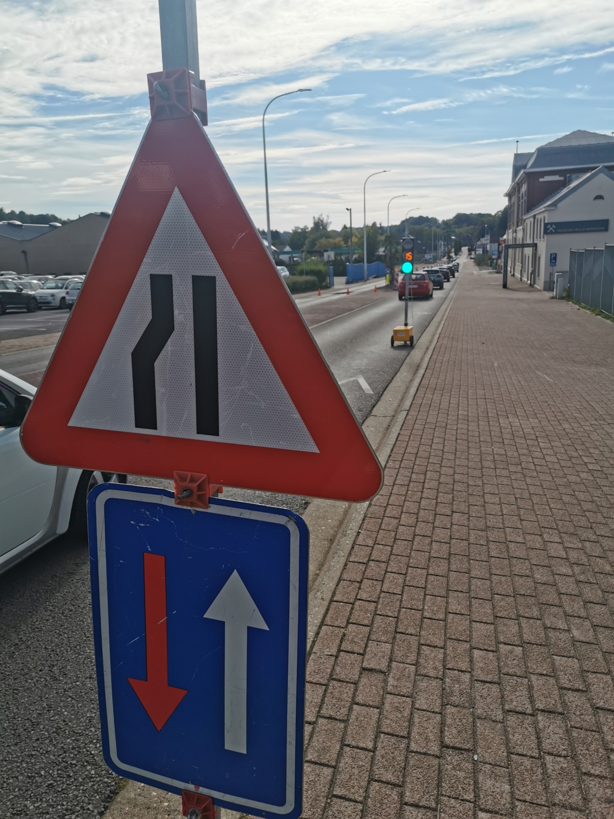 Rohrbruch auf Lütticher Straße: Reparatur abgeschlossen, Ampelanlage wird entfernt