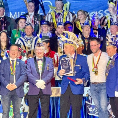 Goldene Kulturnadel ür Francis Sebastian