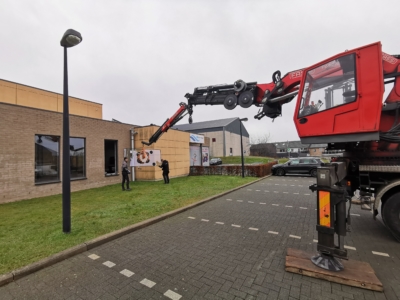 Beschädigte Fensterscheiben am Galmeibad ersetzt