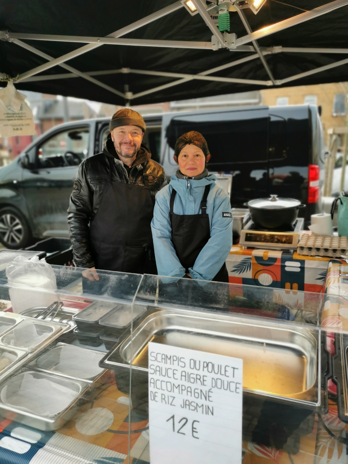 Asiatisches Essen auf unserem Wochenmarkt