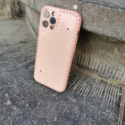 Handy vor Gemeindehaus gefunden