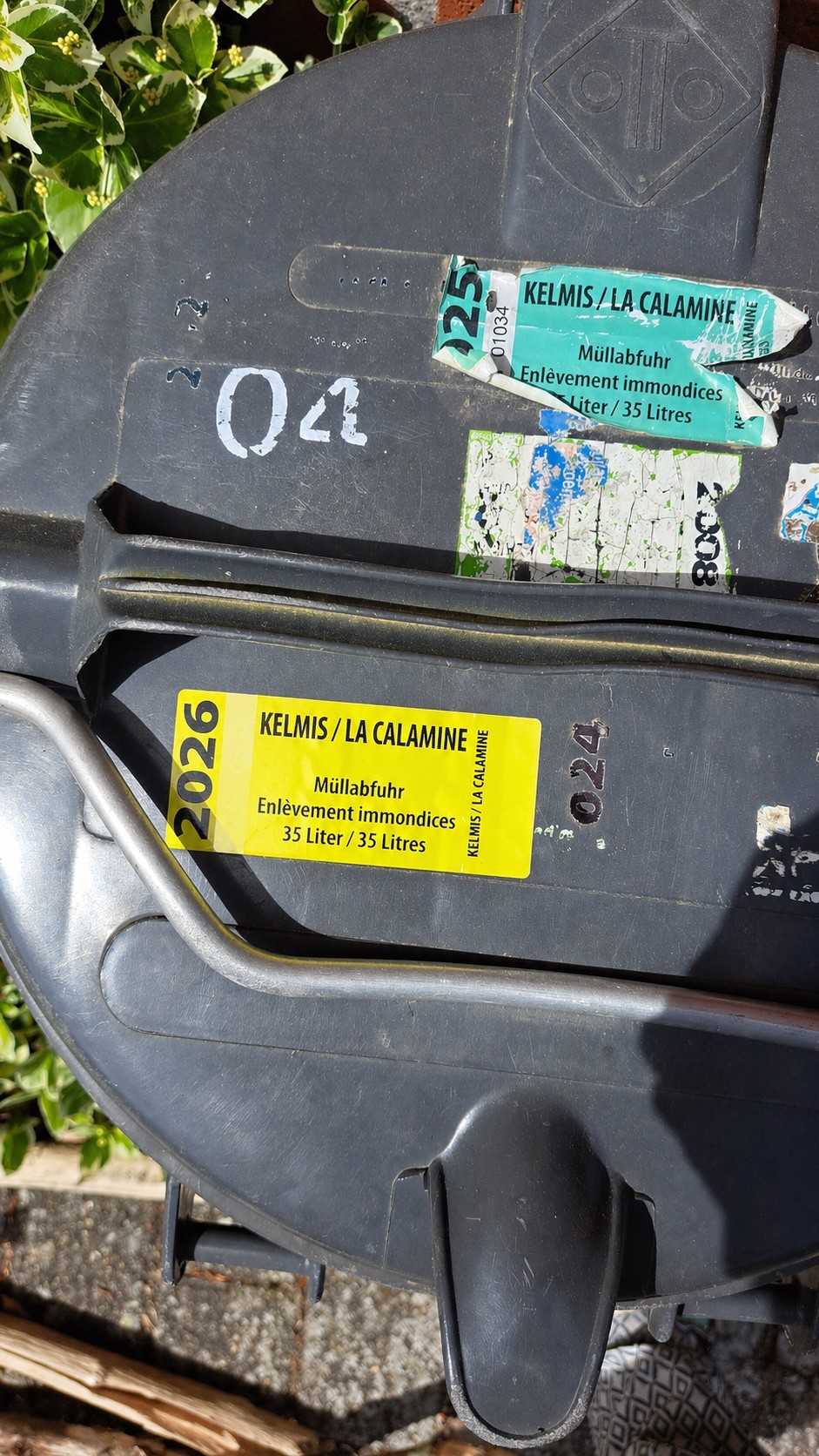 Poubelles dépourvues d&rsquo;une vignette valide ne seront plus vidées à partir du 1er mai