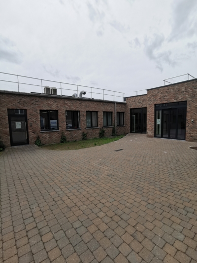 Zugang zum Gemeindehaus ab Montag nur noch über den Innenhof