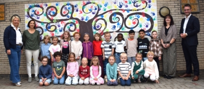 Rentrée scolaire réussie – Bourgmestre et échevine en visite