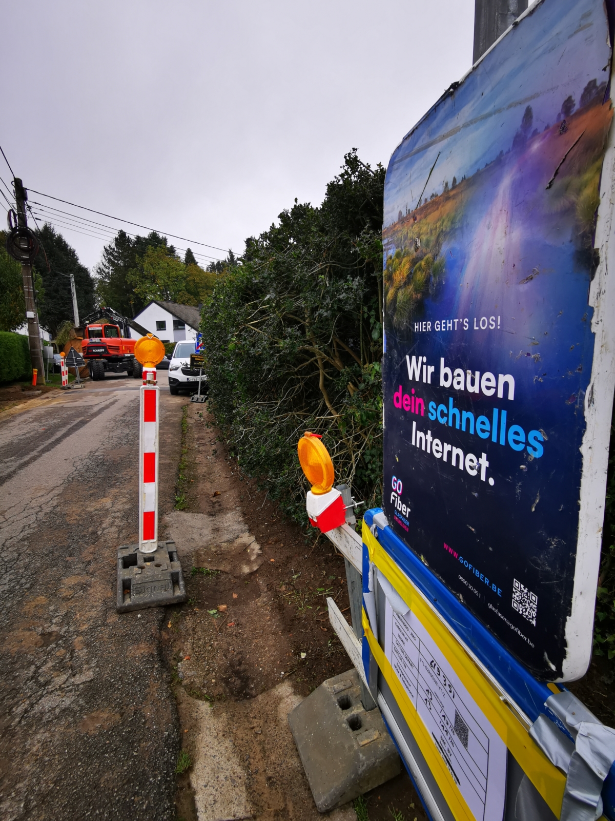 Glasfaserarbeiten in Industriezone Hochheid auf der Zielgeraden